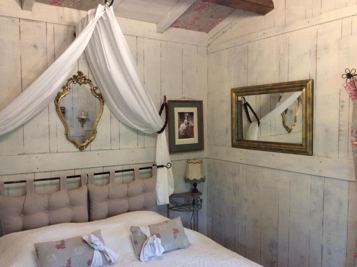 Bed and Breakfast Les Rocailles De La Reine Lamonzie-Montastruc Zewnętrze zdjęcie