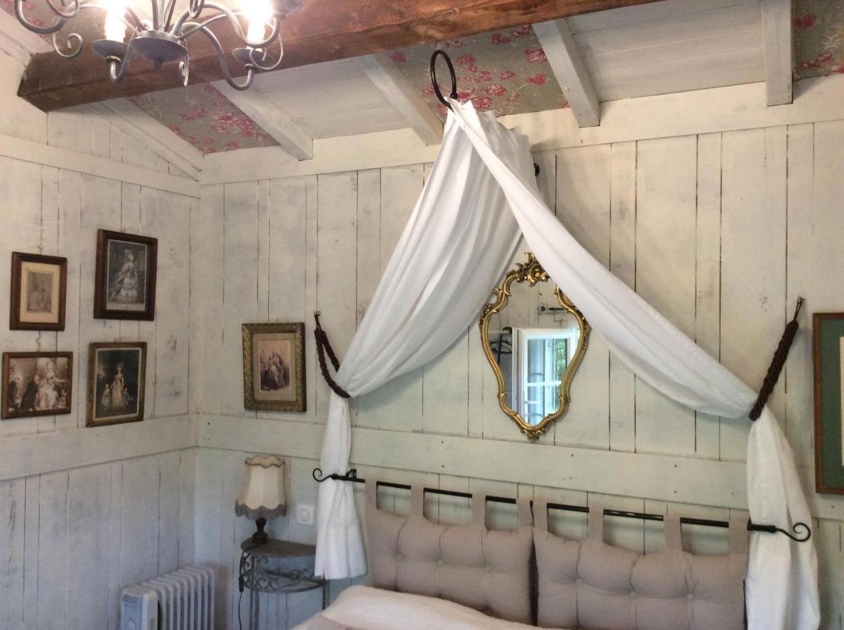 Bed and Breakfast Les Rocailles De La Reine Lamonzie-Montastruc Zewnętrze zdjęcie