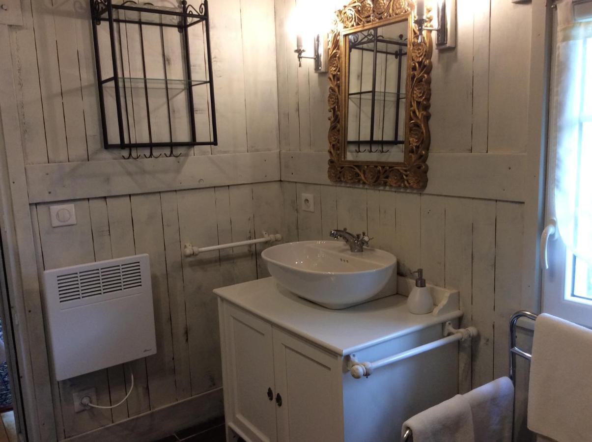 Bed and Breakfast Les Rocailles De La Reine Lamonzie-Montastruc Zewnętrze zdjęcie